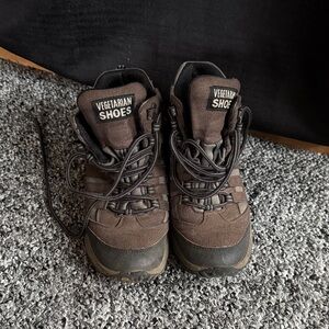 Women's Brown Hiking Boots